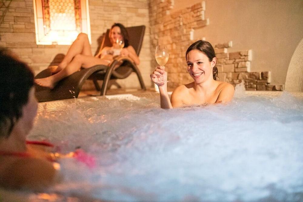Wine Wellness Amande Отель 4*