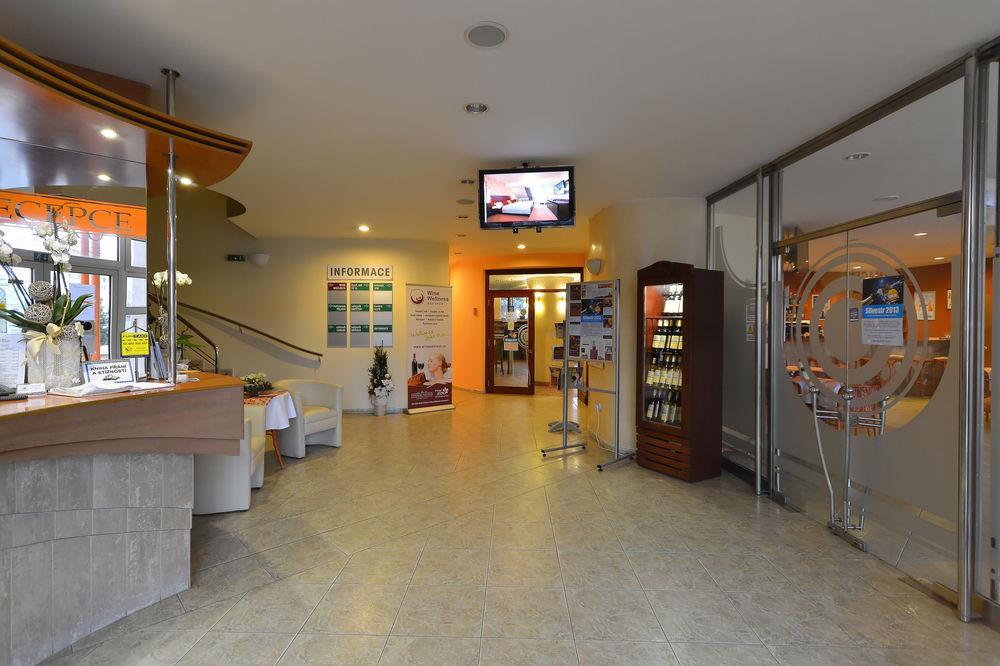Wine Wellness Amande 4*