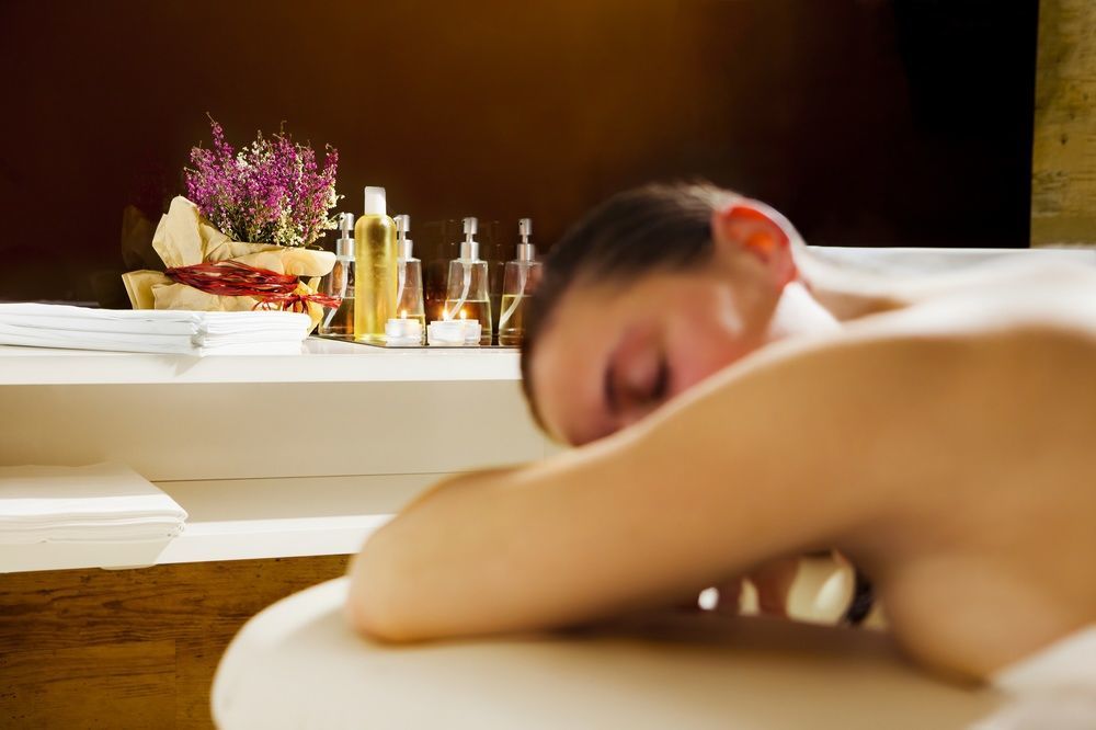 Wine Wellness Amande Отель Густопече