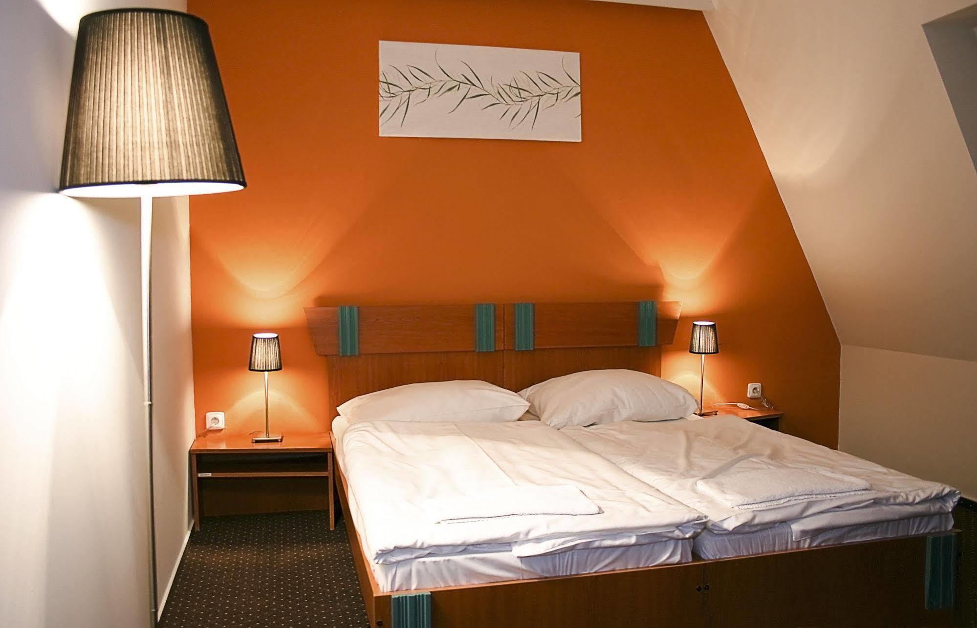 Wine Wellness Amande 4* Густопече
